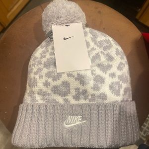 Nike Pom Beanie